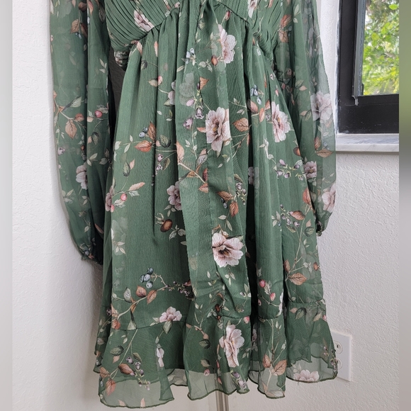 LULUS Endless Charisma Green Floral Chiffon Long Sleeve Mini Dress NWT L. - Picture 6 of 11